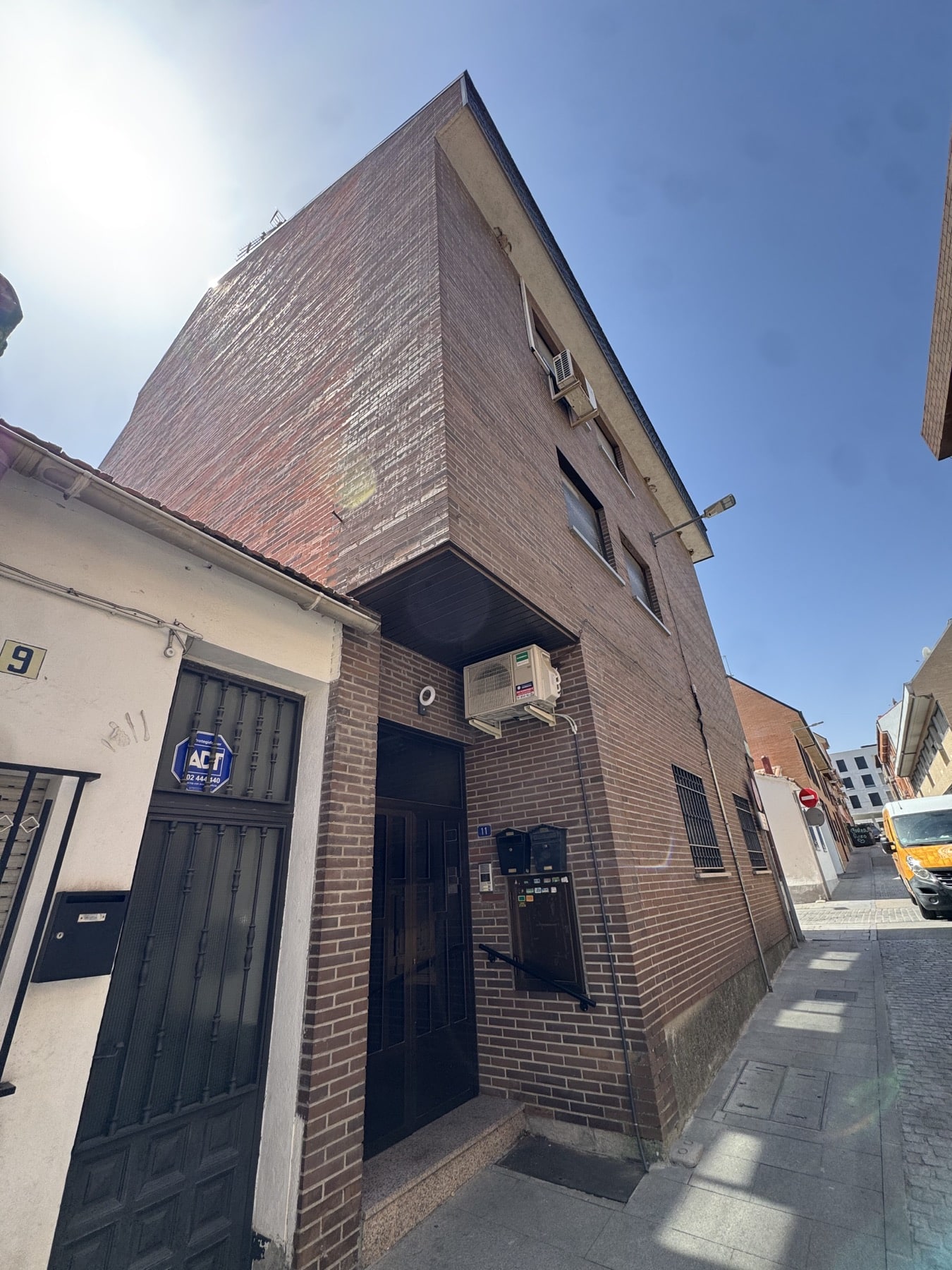 Entorno urbano de Ebro 9 en Las Rozas
